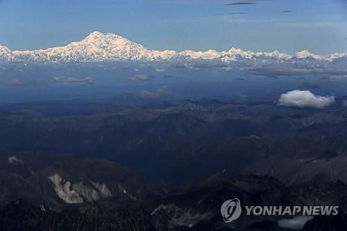 트럼프가 '매킨리산'으로 이름을 복원하고 싶다고 한 북미 최고봉 '드날리산'