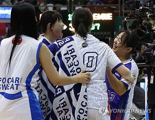 3점슛 컨테스트 우승한 한국 올스타