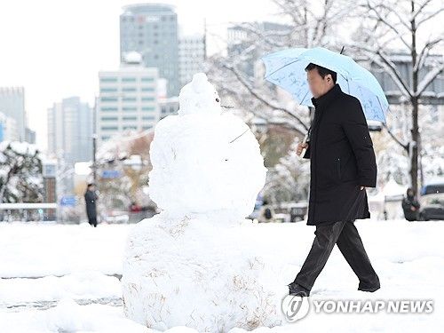 눈사람 '나도 출근'