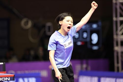 득점 후 기뻐하는 한국마사회의 최효주