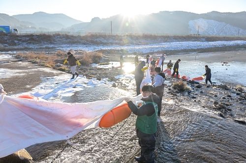 유구천 기름 방제 작업 