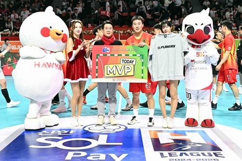 경기 막판 동점골을 넣고 경기 MVP가 된 상무 이준희(67번).