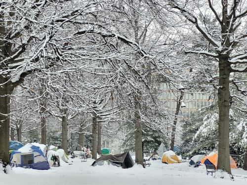 미국 수도 워싱턴DC의 노숙자 텐트촌