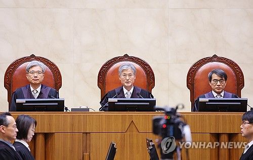 조희대 대법원장이 지난 19일 오후 서울 서초구 대법원 대법정에서 전원합의체 선고에 앞서 발언하고 있다.[연합뉴스 자료사진]