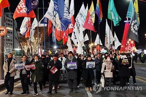 광주 금남로에 울린 '퇴진 촉구' 외침