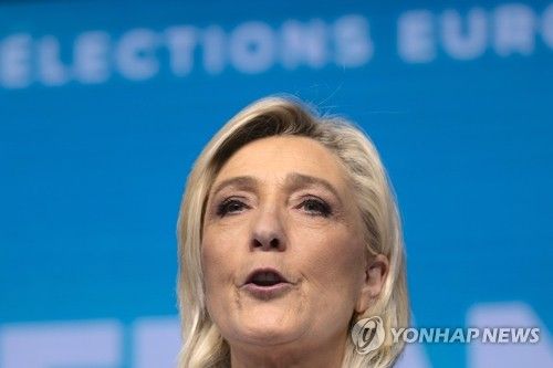 유럽의회 선거 승리 이끈 르펜 당수