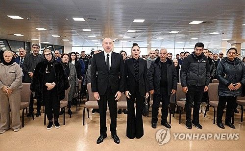 여객기 추락 사고 추모식 참석한 일함 알리예프 아제르바이잔 대통령