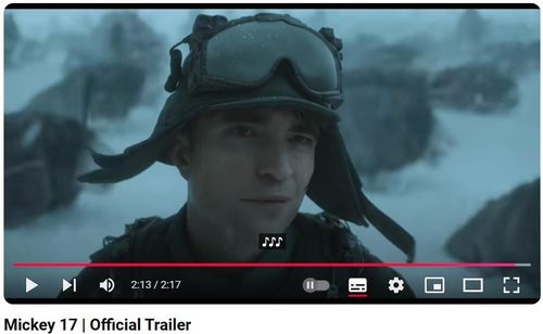 영화 '미키 17' 예고편의 한 장면