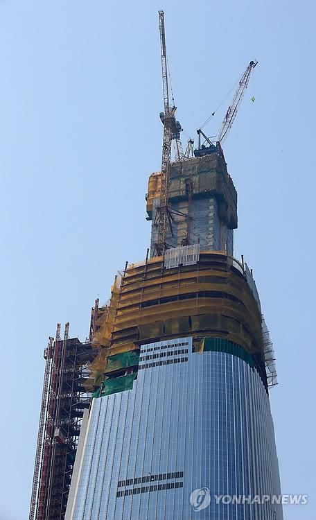 롯데월드타워 100층 도달