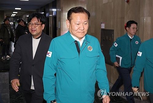 간부 긴급회의 마친 이상민 행안부 장관