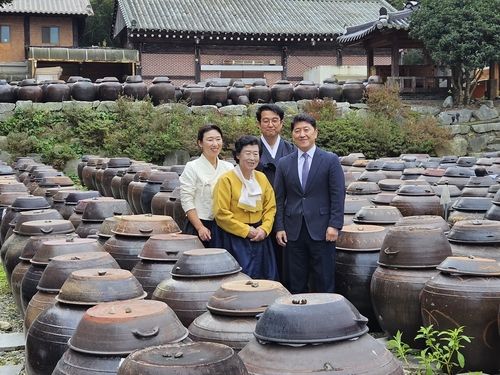 담양 고려전통식품 찾은 이규민 한식진흥원 이사장