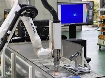 애드온 모듈이 적용된 DED 적층 시스템