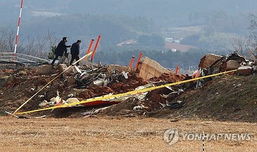 라인 설치된 무안공항 방위각 시설