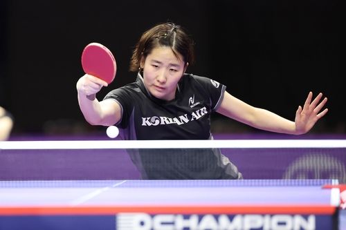 종합선수권 여자단식에서 우승한 대한항공의 이은혜