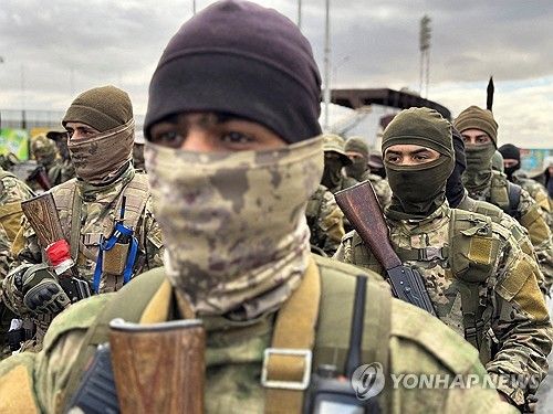 시리아 HTS 소속 무장대원들