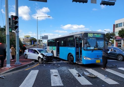 31일 제주시 종합경기장 입구 사거리 교통사고
