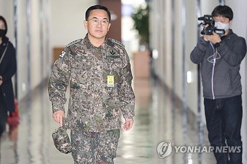 국회 정보위 출석하는 여인형 전 방첩사령관