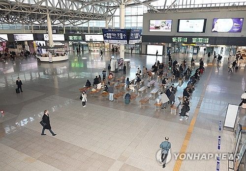 파업으로 한산한 부산역