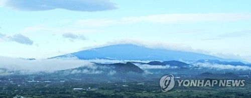 구름 많이 낀 제주