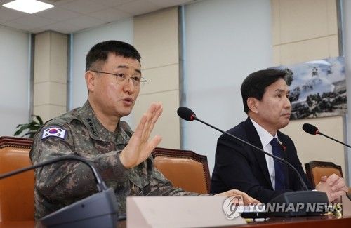 의원 질의에 답변하는 박안수 육군참모총장