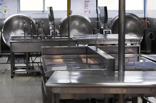 텅 빈 학교 급식 조리실