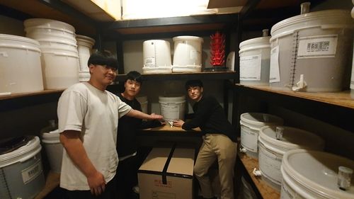 '감자 아일랜드' 창업자들의 사업 초기 모습