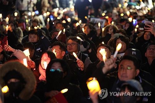 촛불 들고 국회 앞으로