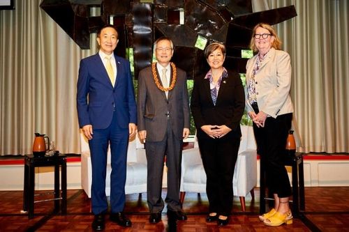 주호놀룰루총영사관과 미국 동서센터(EWC) 공동 주최 세미나의 주요 참석자들