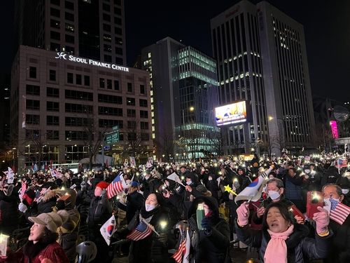 7일 광화문에서 열린 보수성향 단체 집회 [촬영 최윤선]