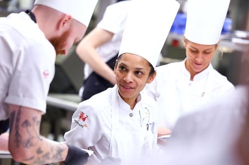 노벨상 연회 준비 한창인 셰프들