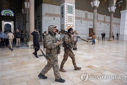 내전 승리 선언한 반군