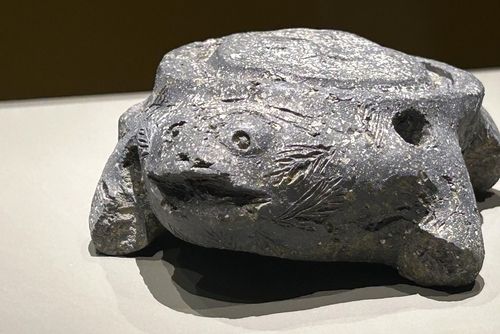 동물 모양의 벼루 