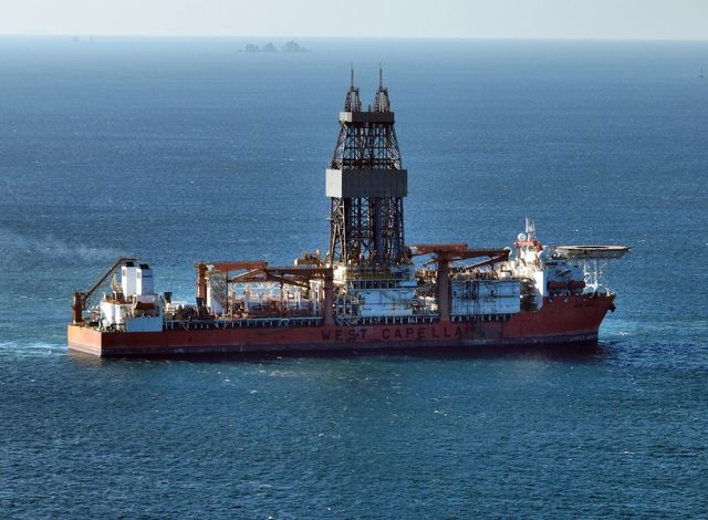 웨스트 카펠라호, 부산항 남외항 입항