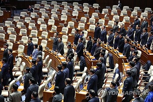 비상계엄 해제 찬성한 여당 의원 부르는 야당