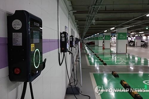  전기자동차 주차장