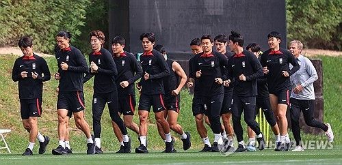 사우디와의 결전 후 회복훈련하는 대표팀