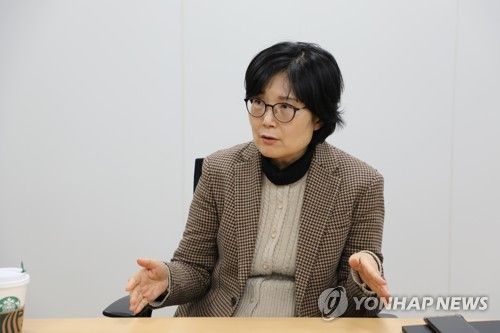 연합뉴스와 인터뷰 중인 전진경 대표 