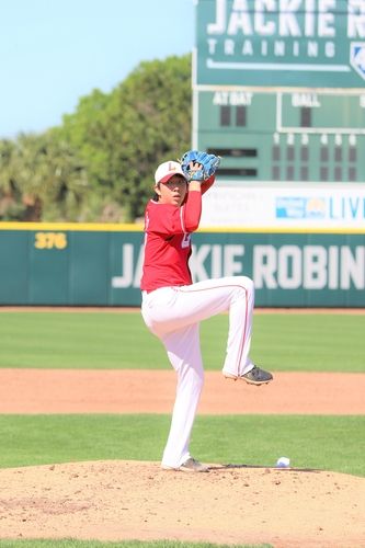 라이브 피칭하는 오원석