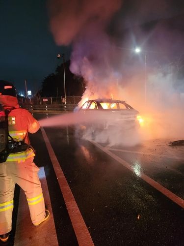 구미 차량 화재 진화