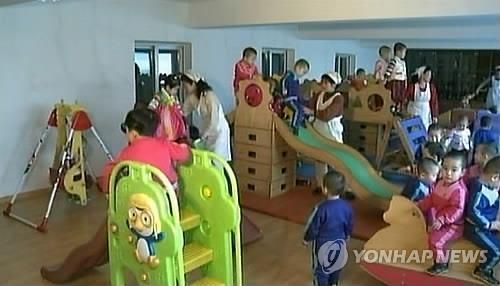 北 육아원에 '뽀로로 미끄럼틀'