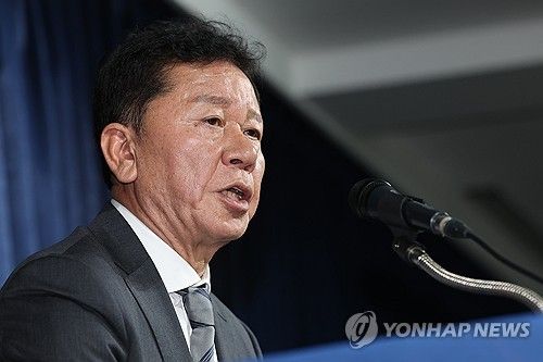 브리핑 나선 정해성 신임 전력강화위원장