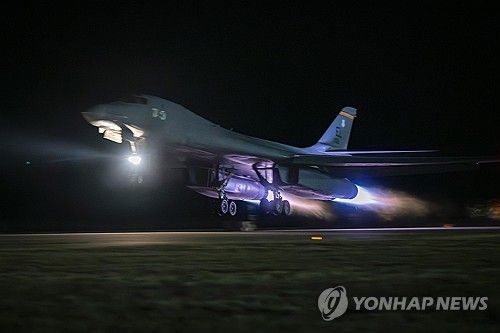 미군 사망에 대한 보복 폭격에 나선 미 공군 B-1B 전략 폭격기
