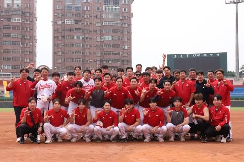 대만 자이에서 훈련을 마친 SSG 퓨처스 팀