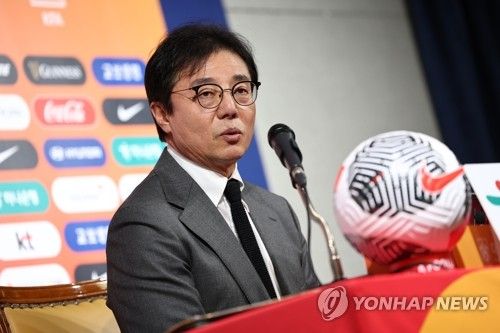 황선홍 감독, 월드컵 아시아 2차 예선 명단 발표