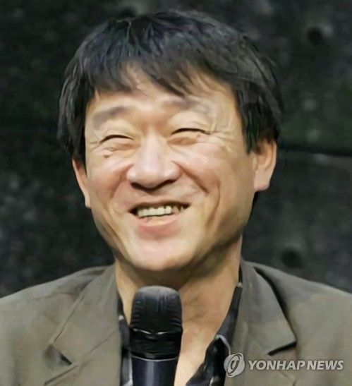 김민기 학전 대표