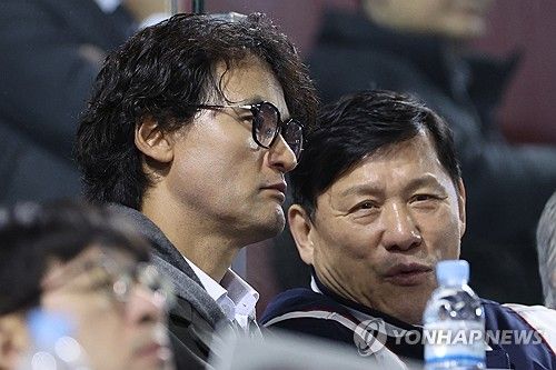 KS 관전하는 허구연 총재와 박찬호