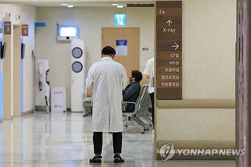 의정갈등 장기화에 의대 교수 집단 움직임 가시화