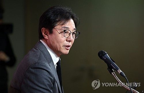 황선홍 감독, 월드컵 아시아 2차 예선 명단 발표