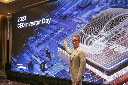 발표하는 서정식 전 현대오토에버 대표