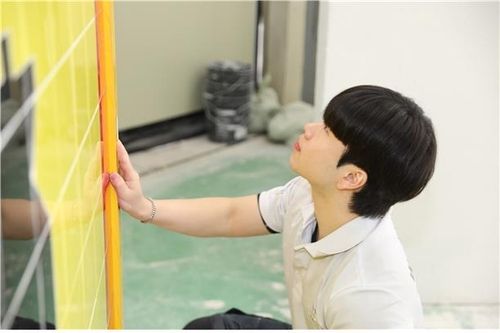 국제기능올림픽을 앞두고 훈련 중인 타일 직종 국가대표 천경호 씨